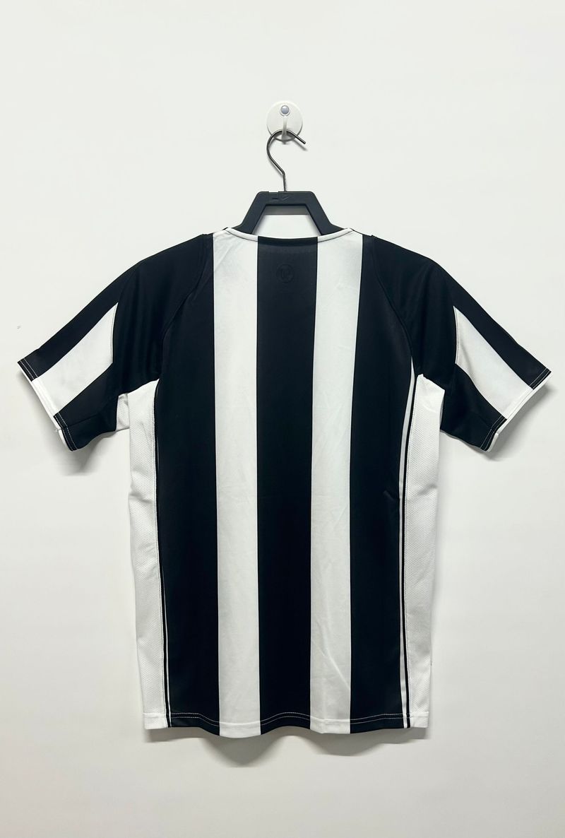 Retro Juventus FC 2004-2005 home game