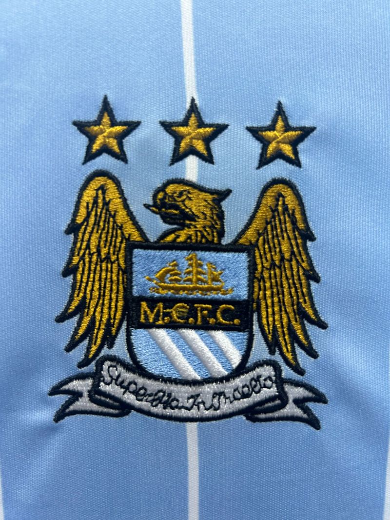 Retro Manchester City 2007-2008 home game