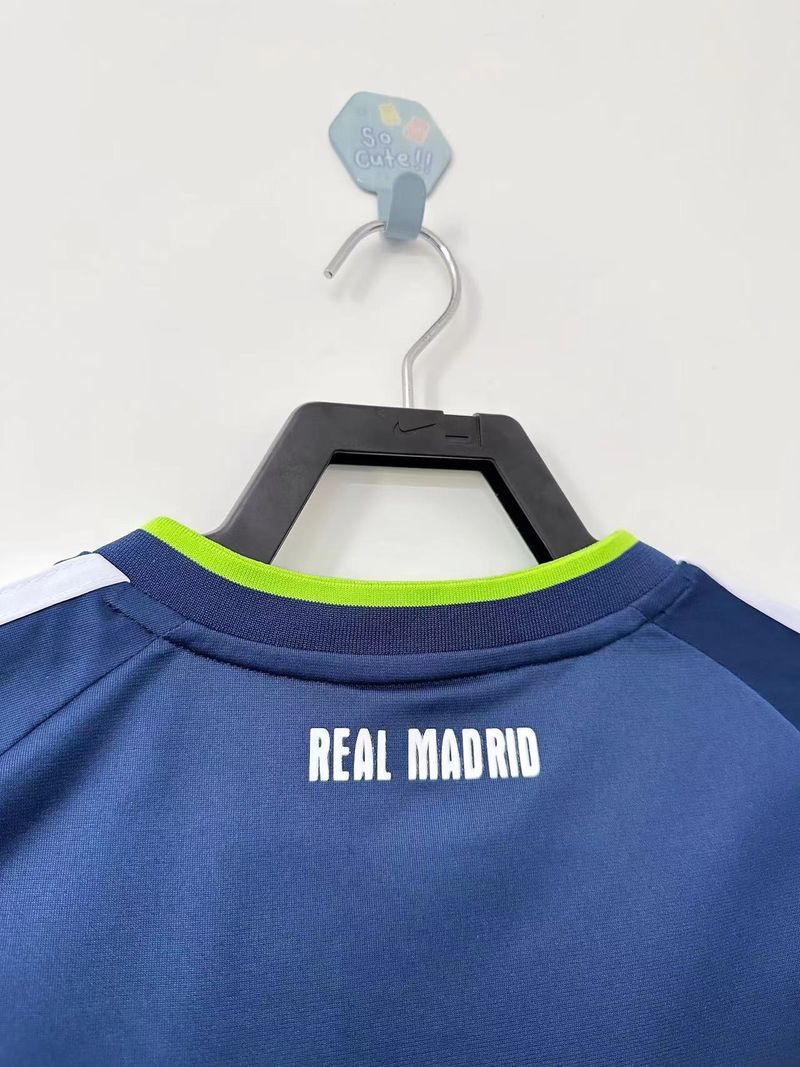 Retro Real Madrid CF 2010-2011 away game