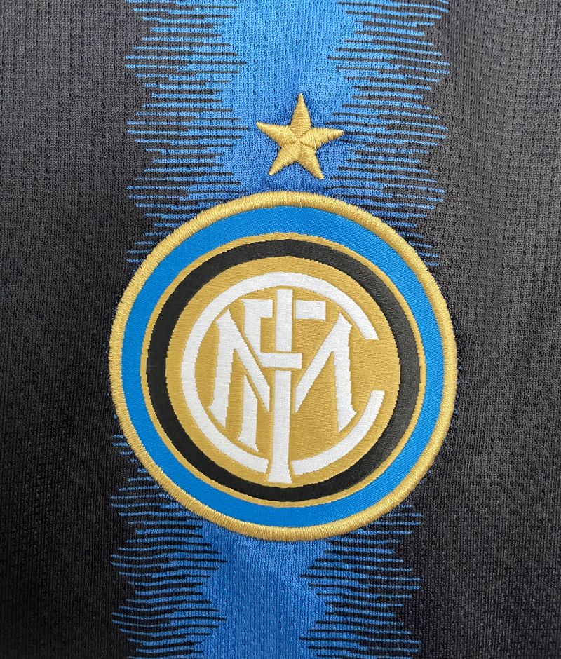 Retro Inter Milano 2010-2011 home game