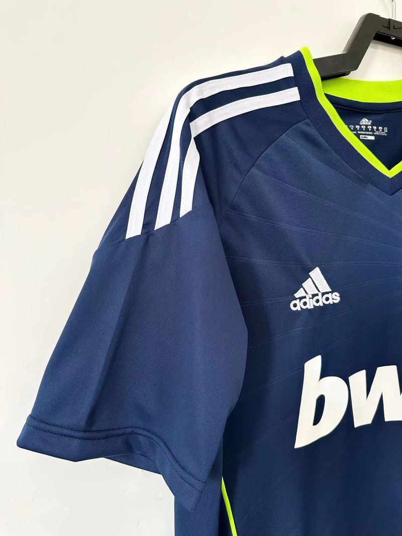 Retro Real Madrid CF 2010-2011 away game