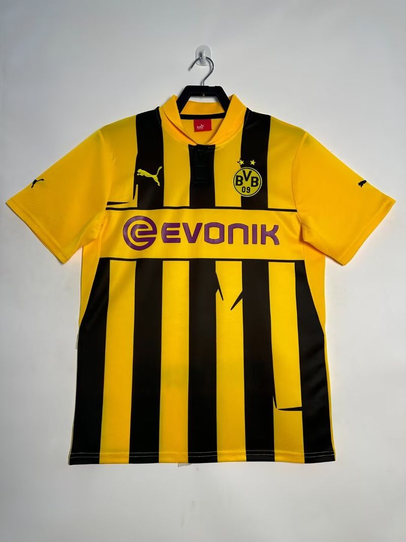 Retro Borussia Dortmund 2012-2013 home game