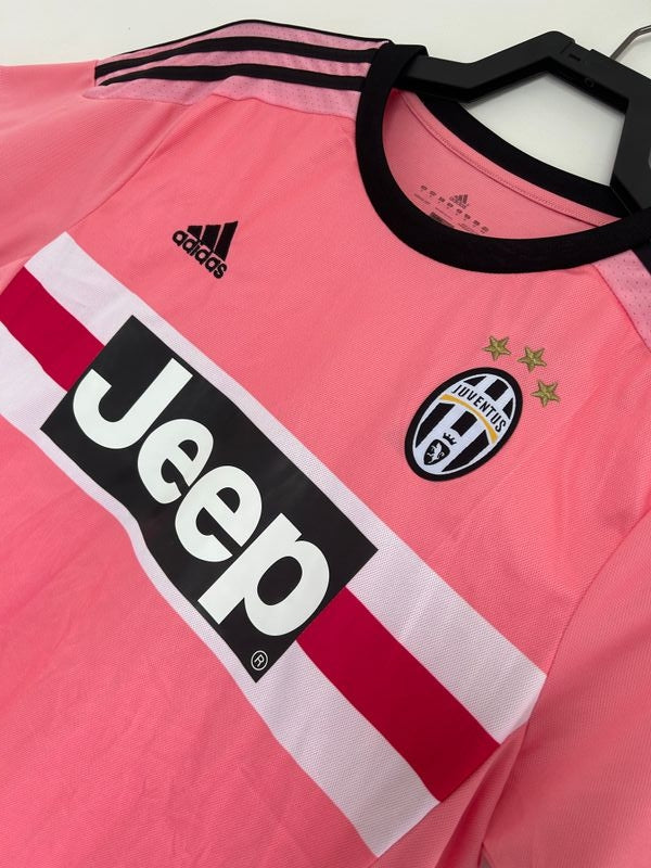 Retro Juventus FC 2015-2016 away game