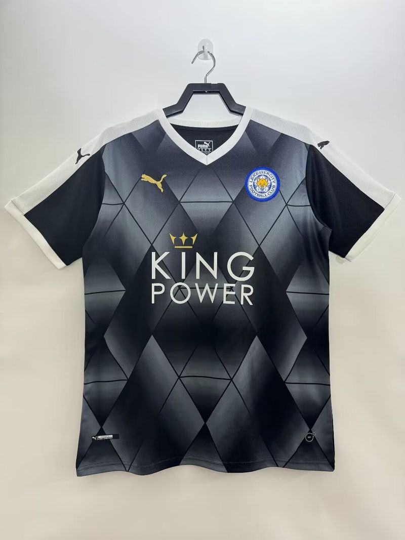 Retro Leicester City 2015-2016 second away game