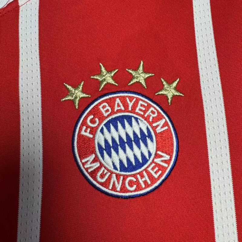 Retro Bayern München 2017-2018 home game