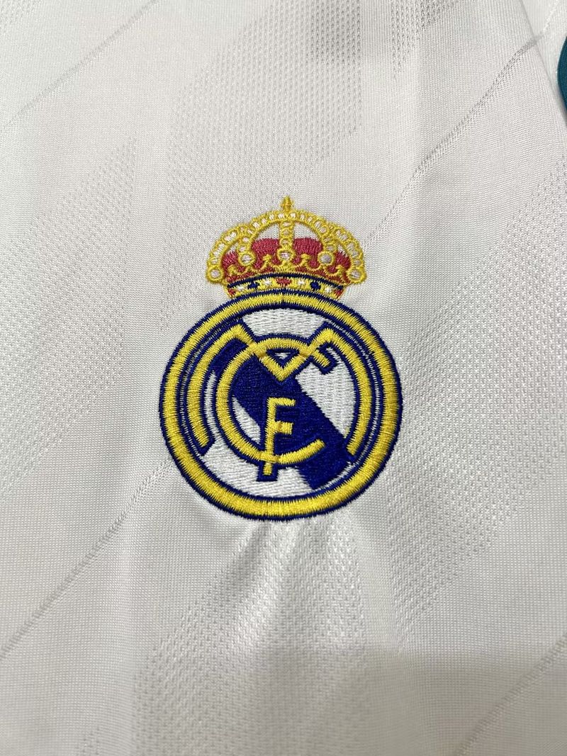 Retro Real Madrid 2017-2018 home game