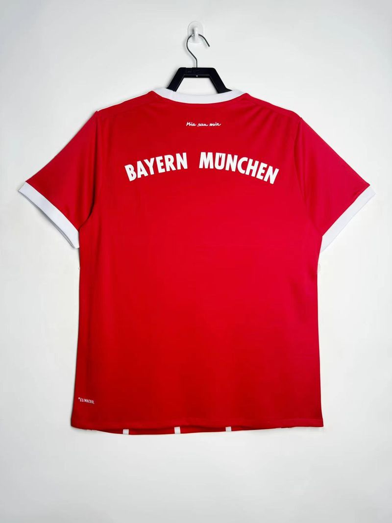 Retro Bayern München 2017-2018 home game