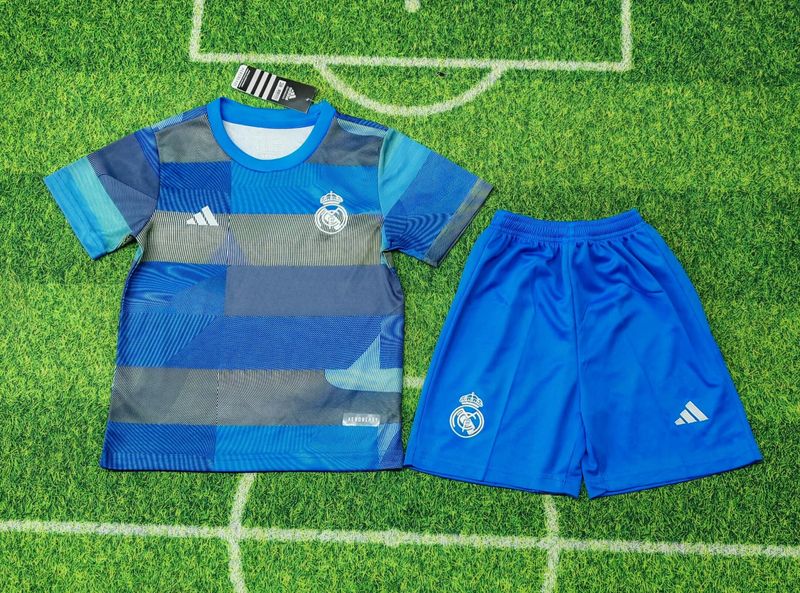 Kid Size Real Madrid 2025-2026 training jersey