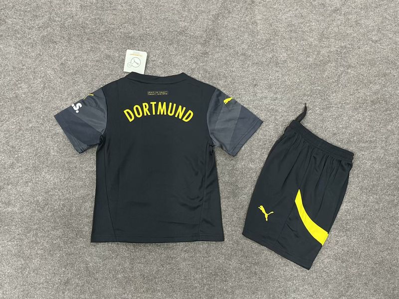 Kid Size Borussia Dortmund away game