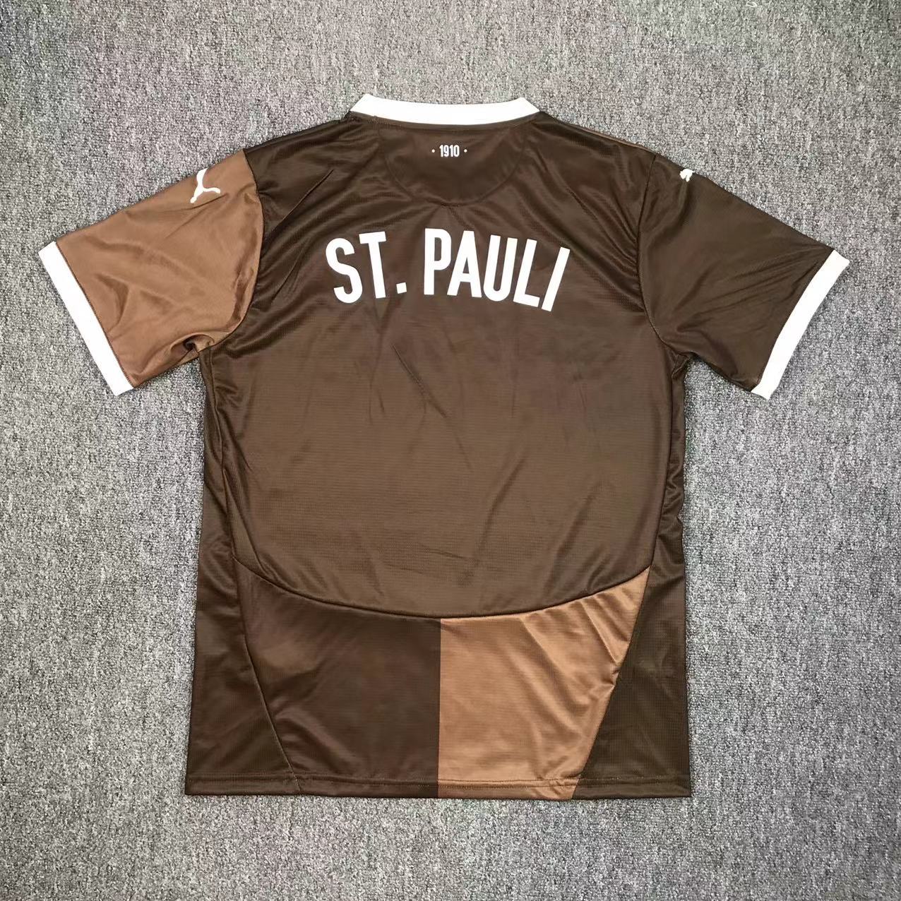 FC St. Pauli home game - WCFootballSuit