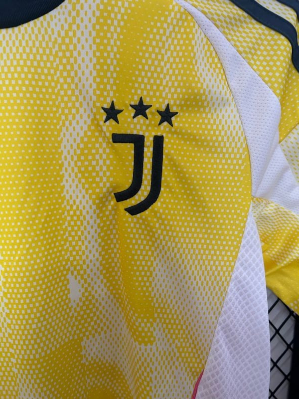 Juventus F.C. 2024-2025 away game - WCFootballSuit