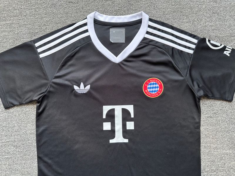 Bayern München GK jersey - WCFootballSuit