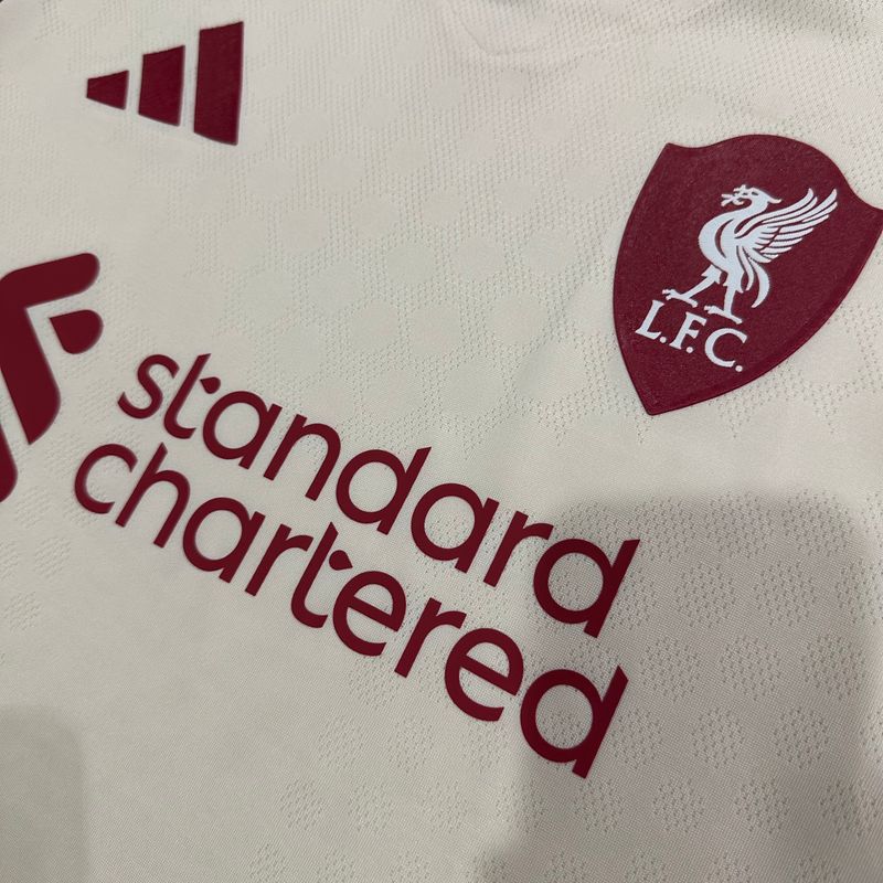 Liverpool FC 2025-2026 away player