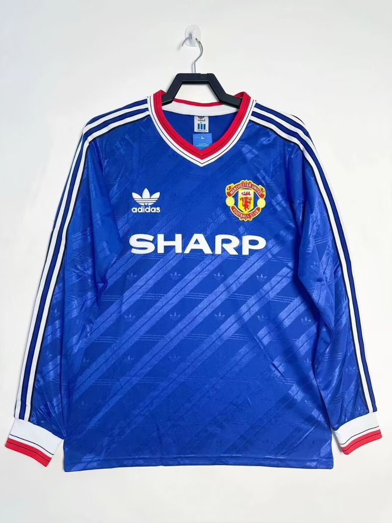 Retro Manchester United 1986-1988 second away game long