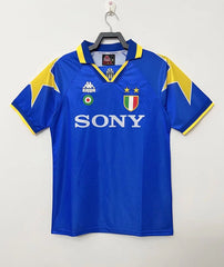 Retro Juventus FC 1995-1996 away game