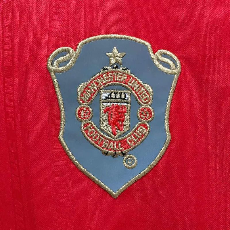 Retro Manchester United 1999-2000 home game