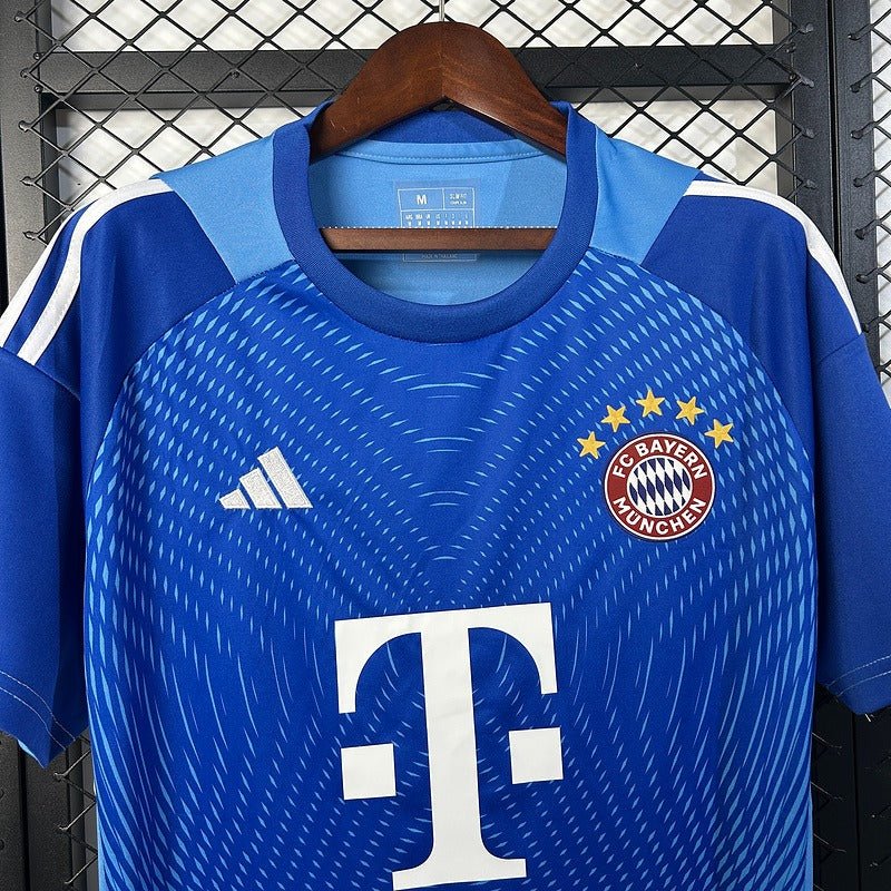 Bayern München 2025 - 2026 goalkeeper - WCFOOTBALLSUIT