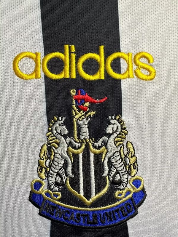 Retro Newcastle United 1997-1999 home game Long Sleeve