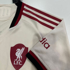 Liverpool FC 2025-2026 away player
