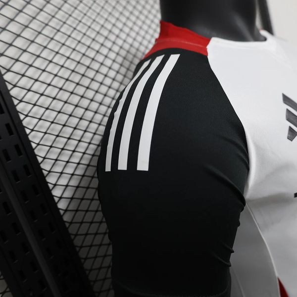 Manchester United 2025-2026 pre-training uniform