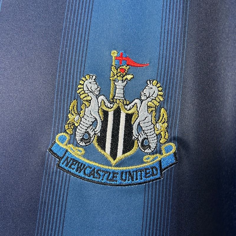 Retro Newcastle United 2005-2006 away