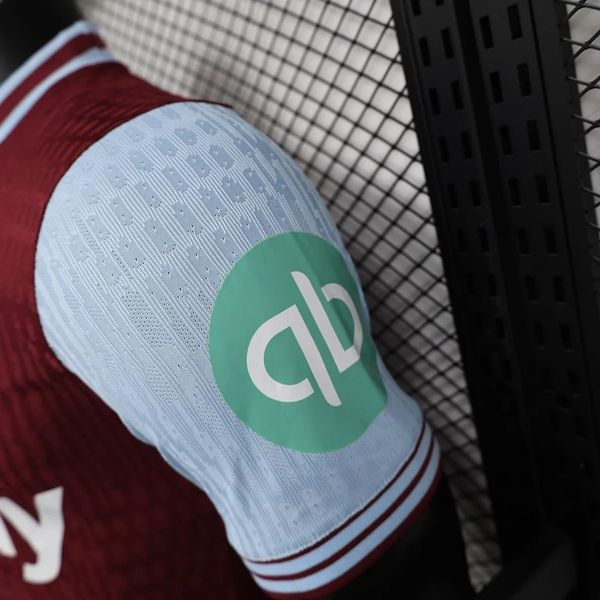 West Ham United 2024-2025 home game player