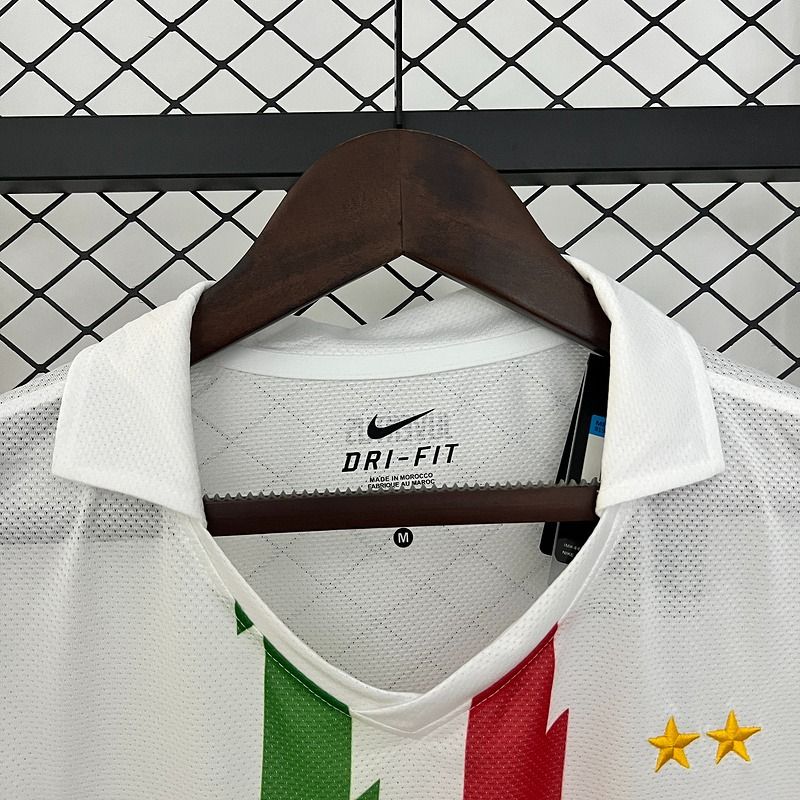 Retro Juventus FC 2010-2011 away game