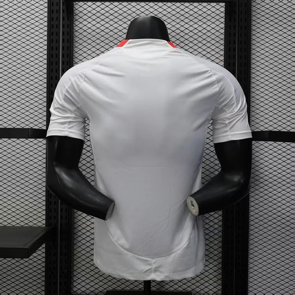 Liverpool FC 2025-2026 away game player