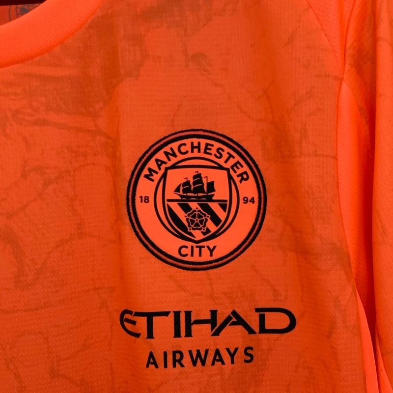 Manchester City 2025-2026 second away
