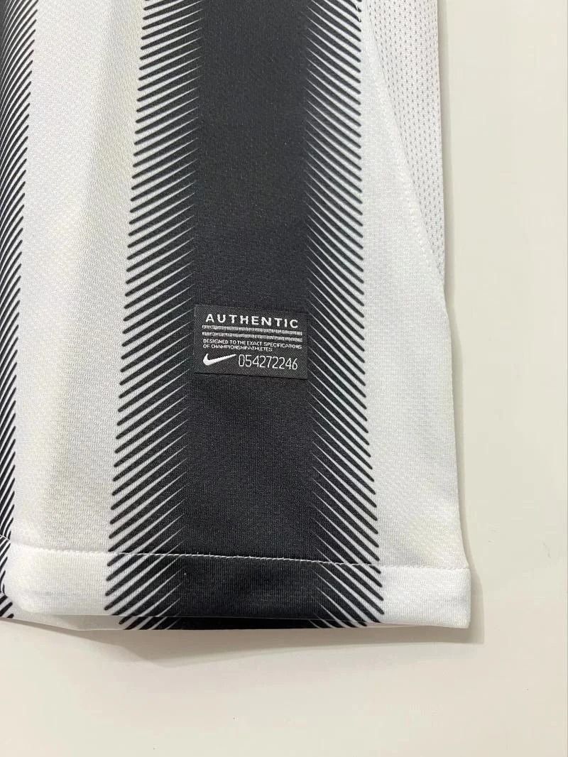 Retro Juventus 2011-2012 home