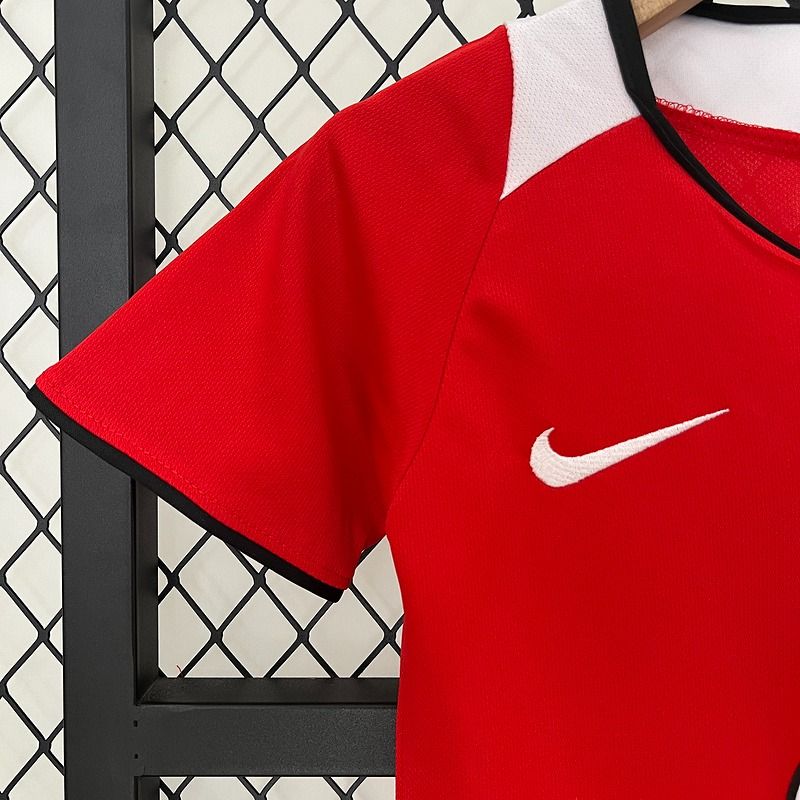 Retro Kid Size Manchester United 2005-2006 home