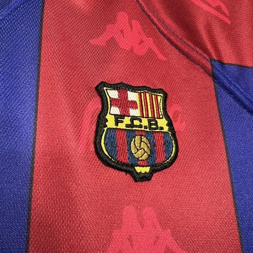 Retro FC Barcelona 1996-1997 home game