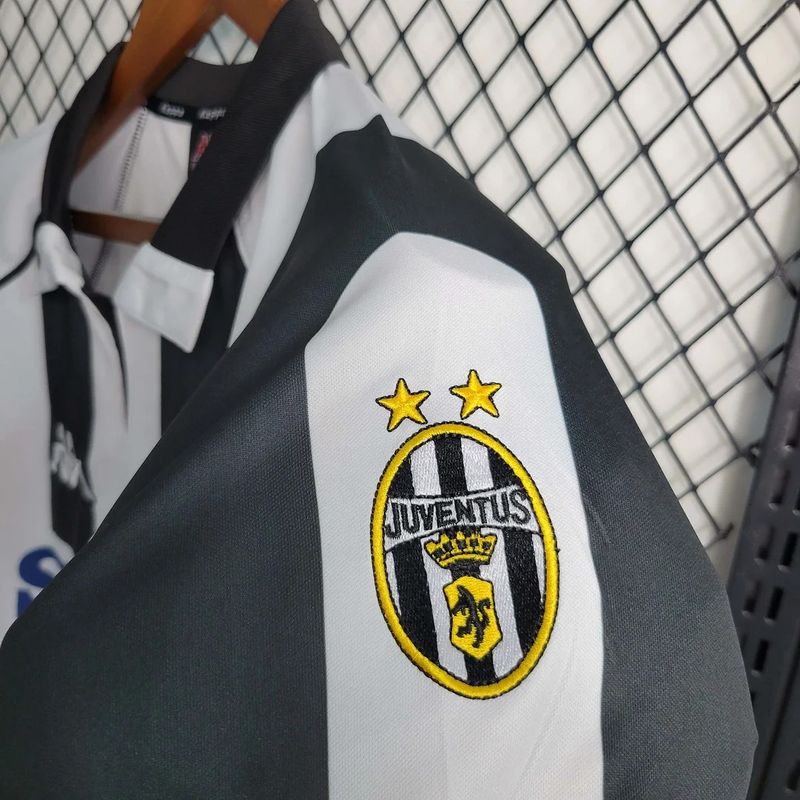 Retro Juventus 1997-1998 home