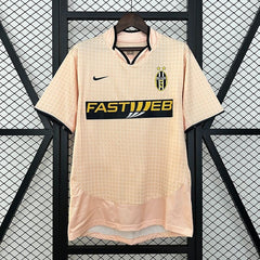 Retro Juventus FC 2003-2004 third away