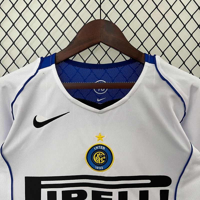 Retro Inter Milano 2004-2005 away game