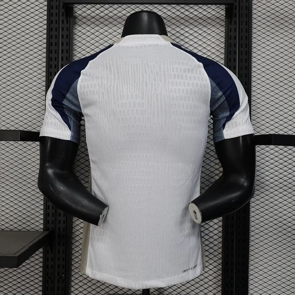 Tottenham Hotspur 2025-2026 home game player