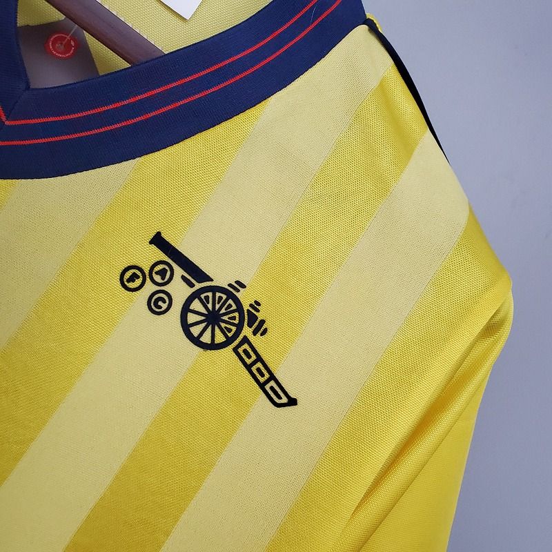 Retro Arsenal FC 1983-1986 away game