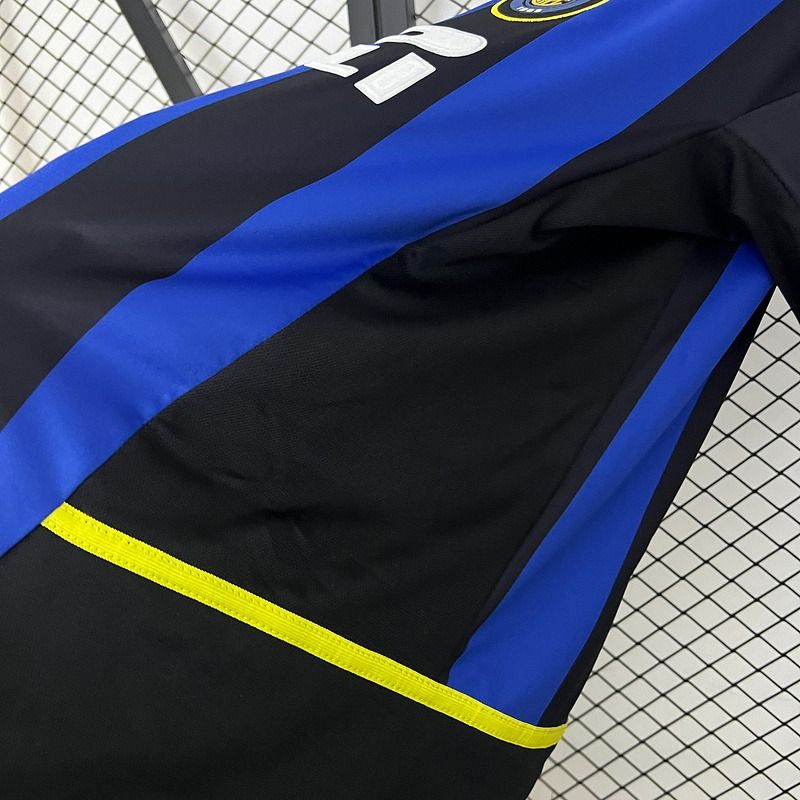 Retro Inter Milano 2002-2003 home game
