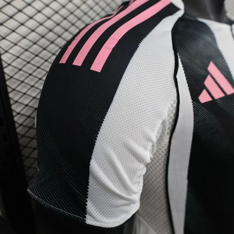 Juventus 2025-2026 home player