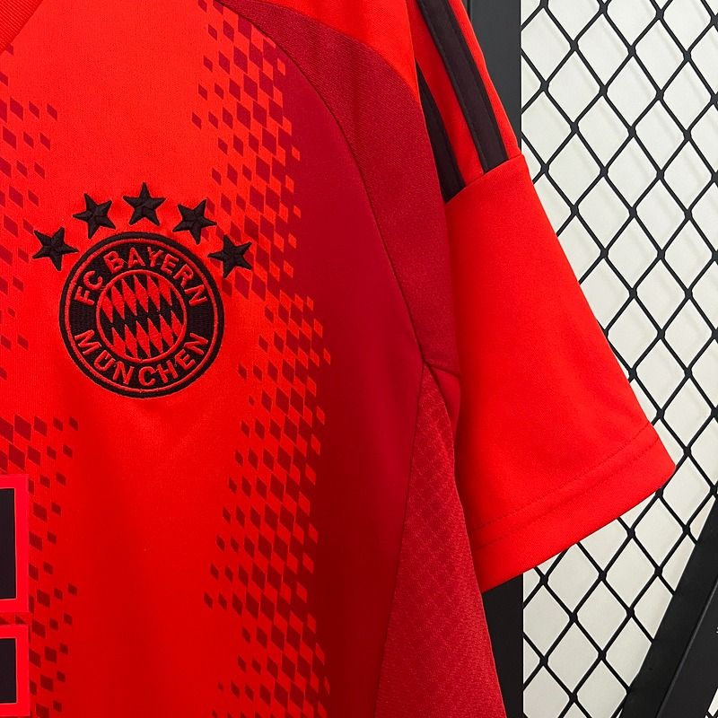 Bayern München 2024-2025 home game
