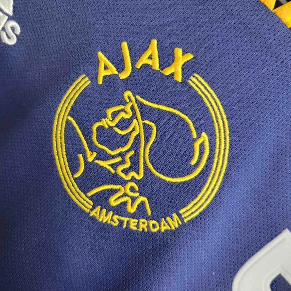 Retro AFC Ajax 2000-2001 away game