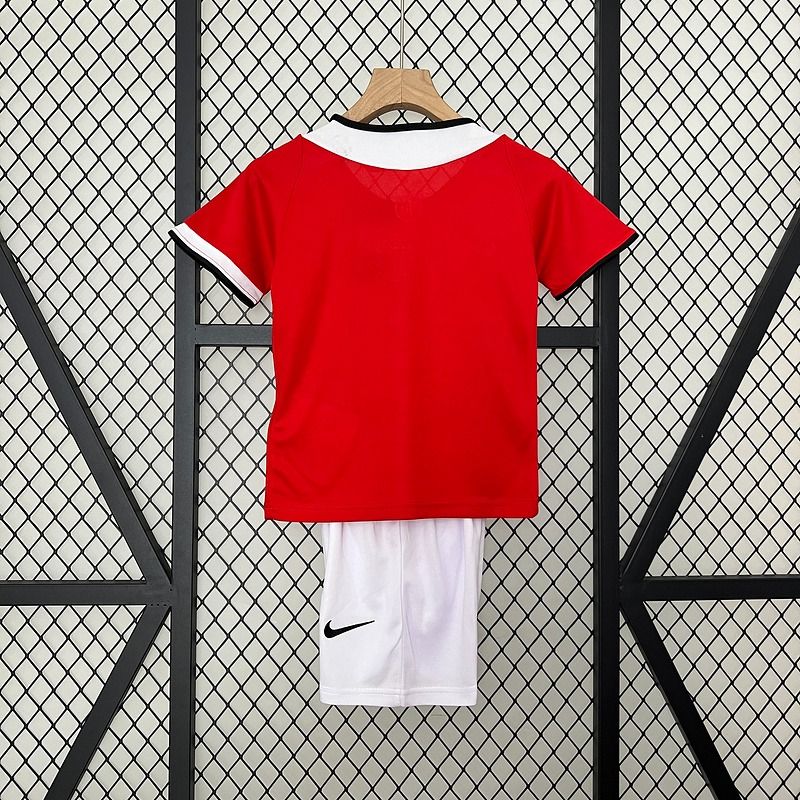 Retro Kid Size Manchester United 2005-2006 home