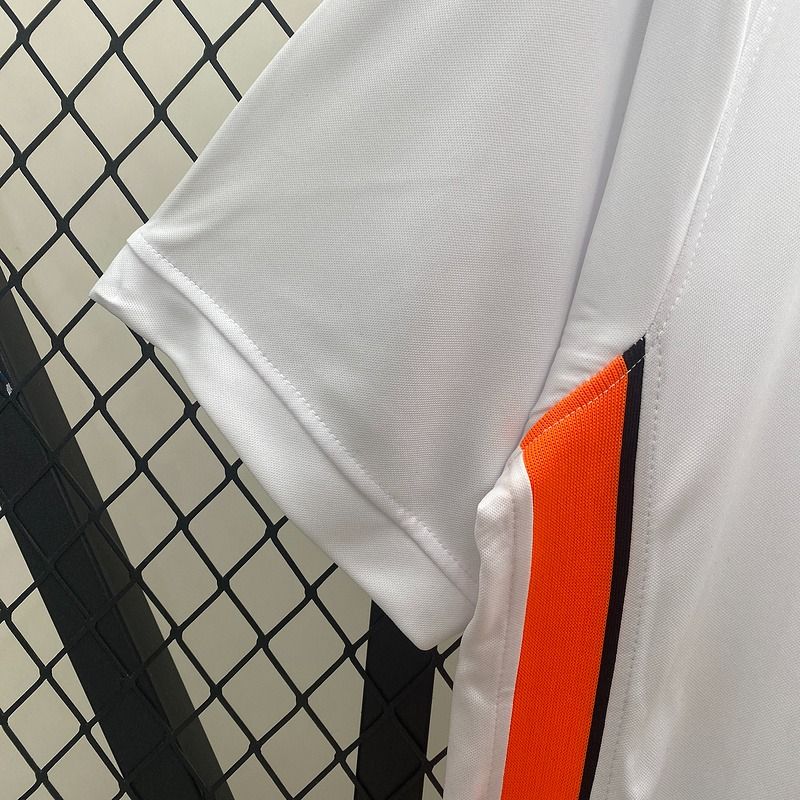 Retro Valencia CF 2006-2007 home game