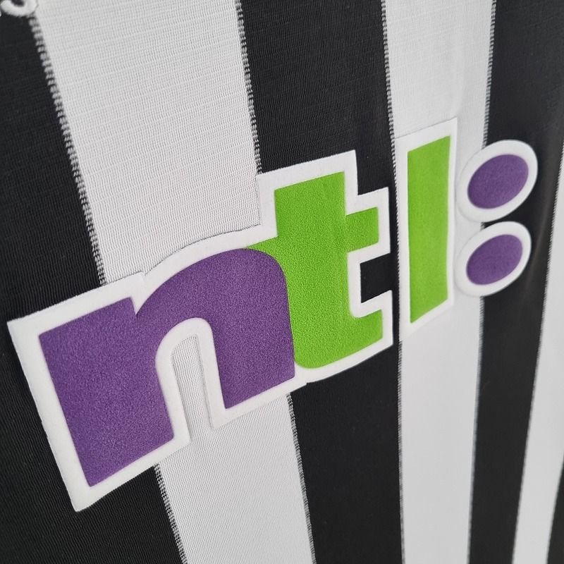 Retro Newcastle United 2000-2001 home