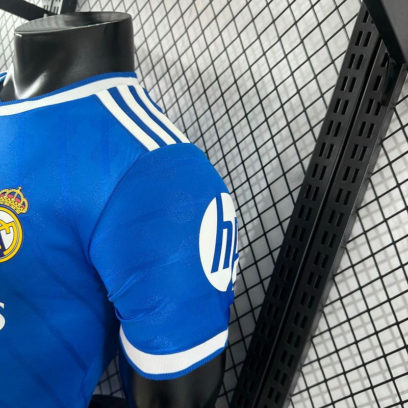 Real Madrid 2025-2026  Second away player