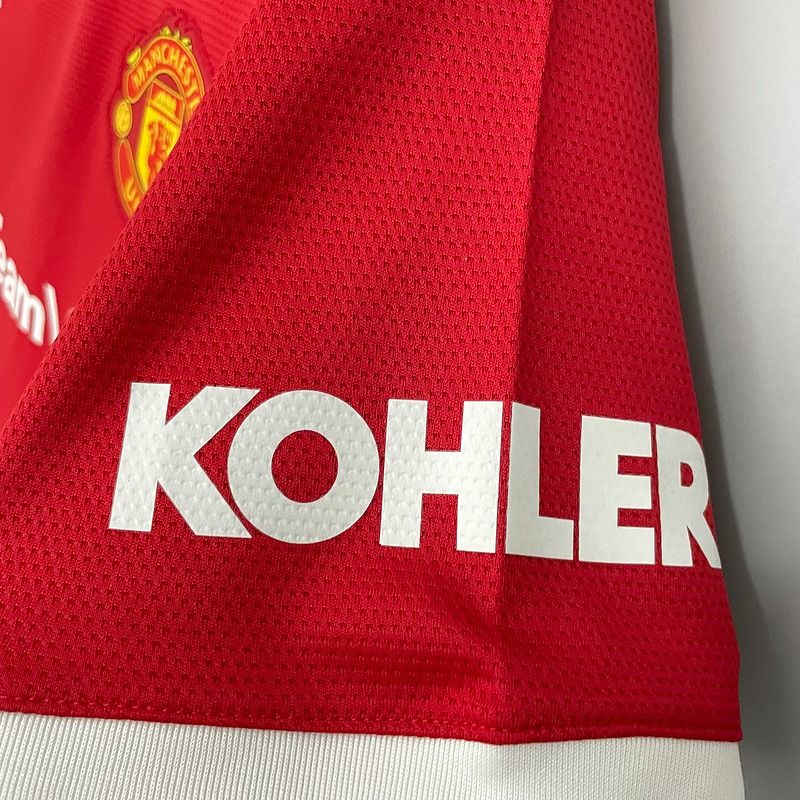 Retro Manchester United 2021-2022 home game
