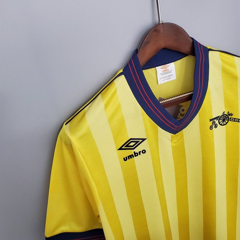 Retro Arsenal FC 1983-1986 away game