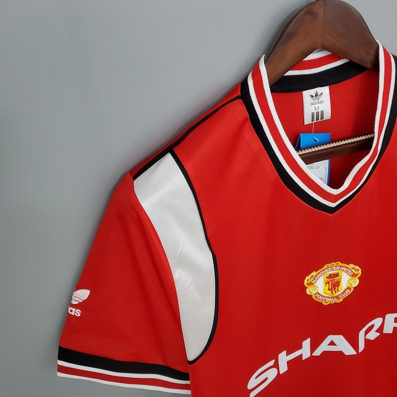 Retro Manchester United 1985-1986 home game