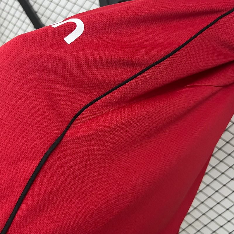Manchester United 2025-2026 home