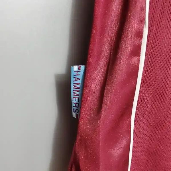 Retro West Ham United 1999-2001 home game